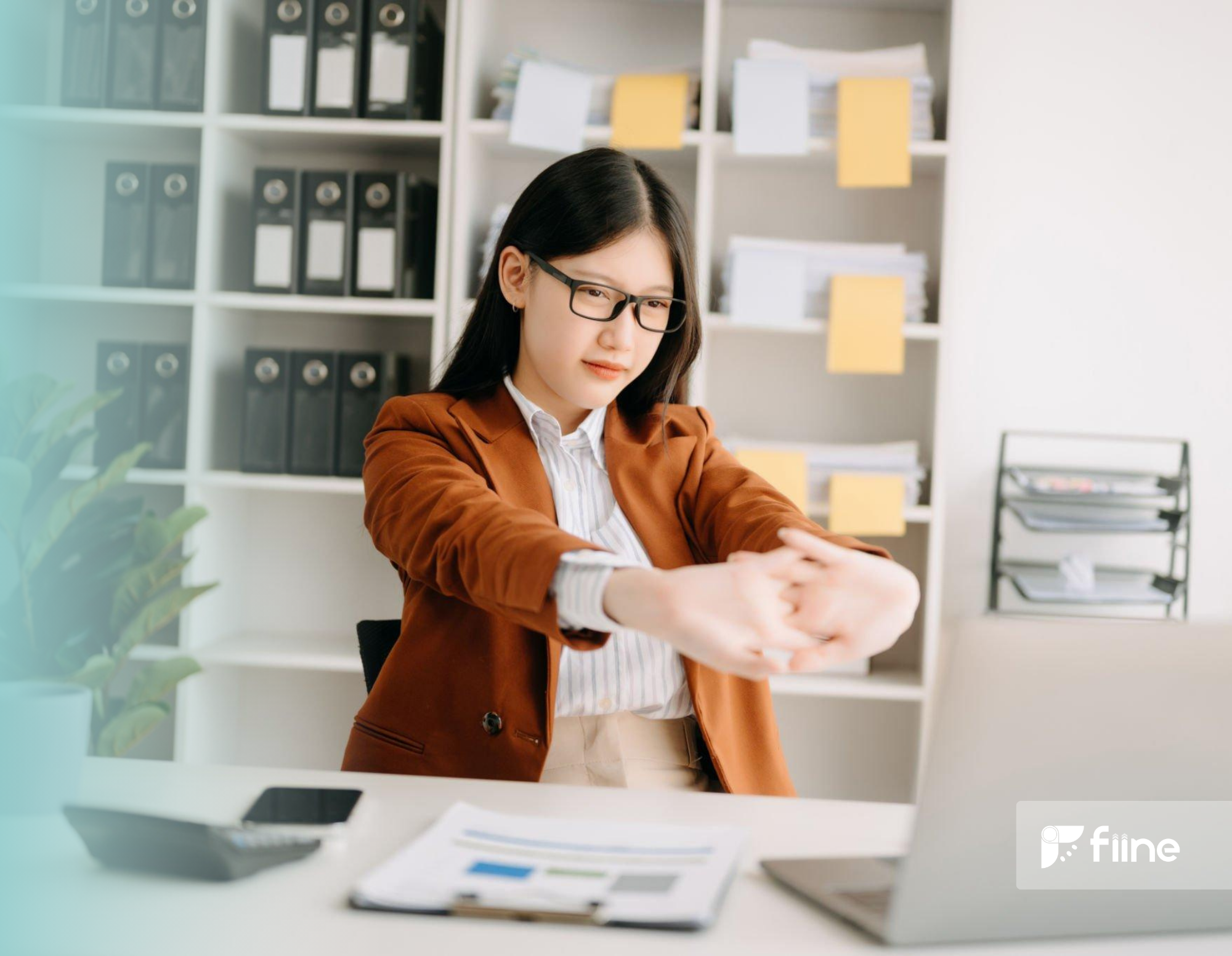 Fiine bắt đầu ngày làm việc mới